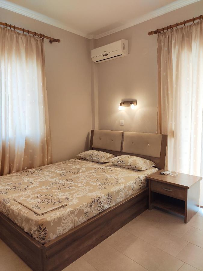 サルティ Giannas Houseアパートホテル エクステリア 写真