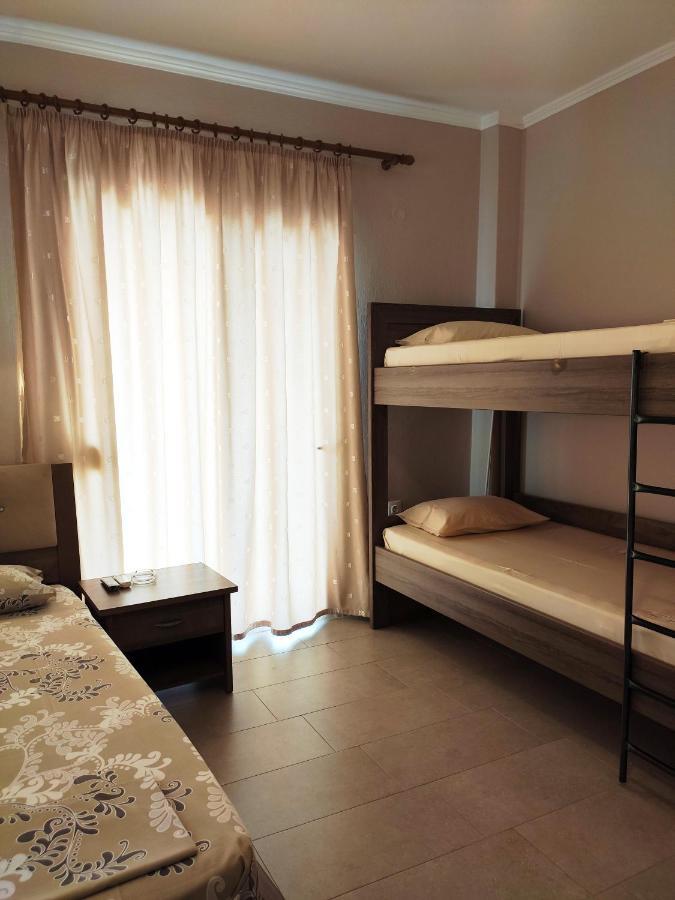 サルティ Giannas Houseアパートホテル エクステリア 写真