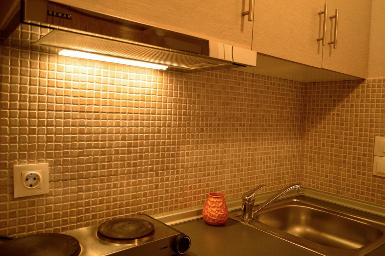 サルティ Giannas Houseアパートホテル エクステリア 写真