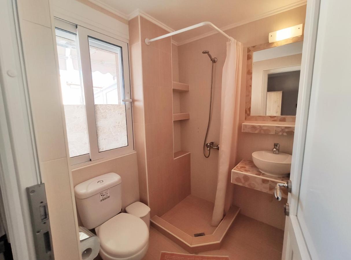 サルティ Giannas Houseアパートホテル エクステリア 写真